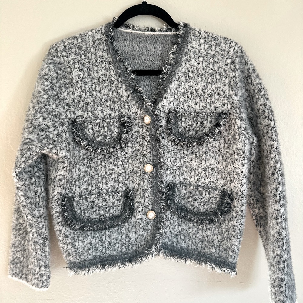 Commense Like New Cardigan